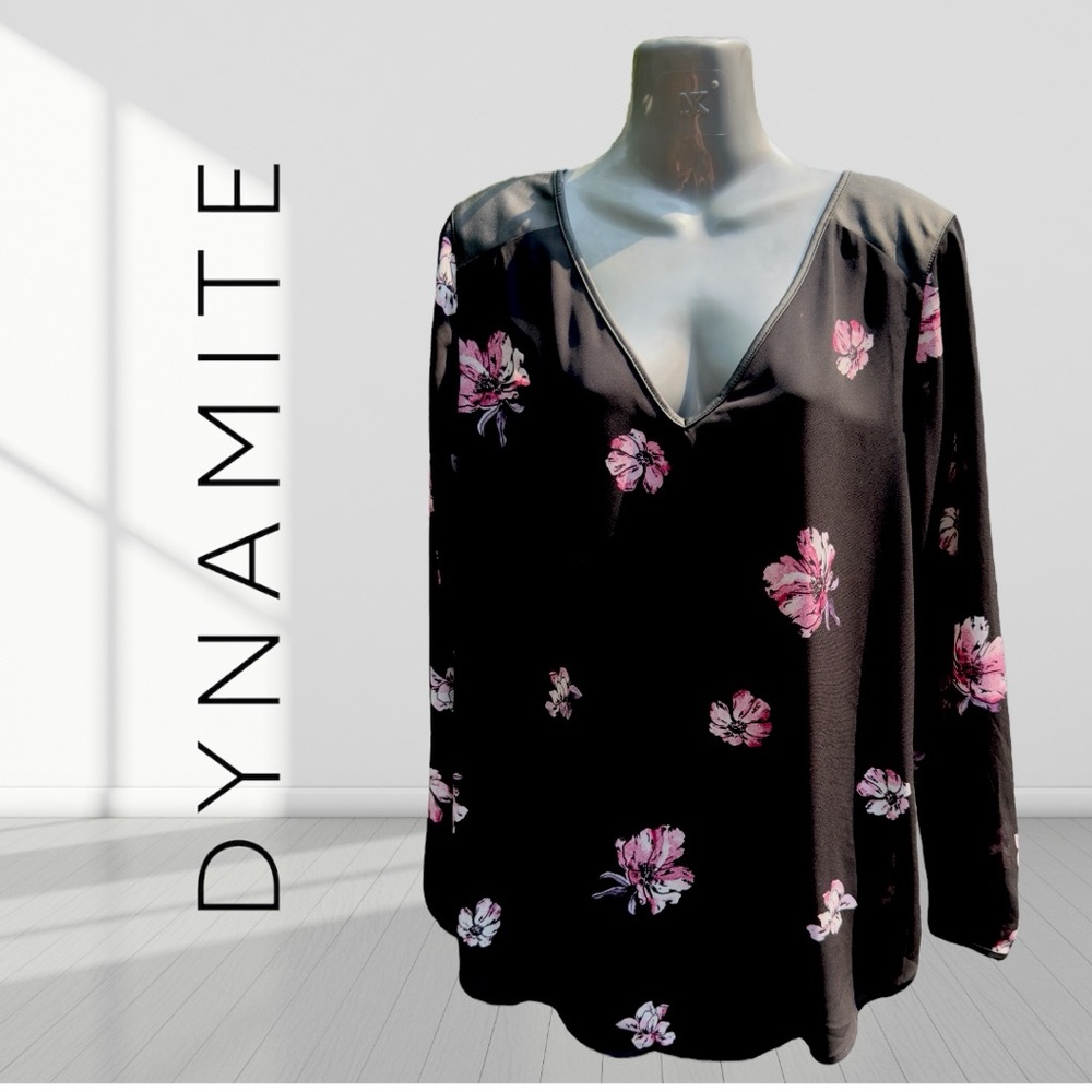 Dynamite Black Top size Medium with Pink Floral Pattern
